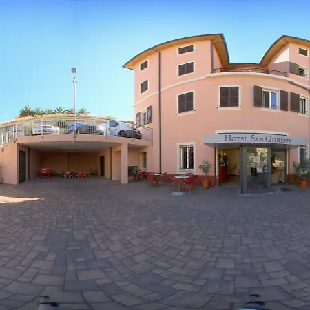 By 3* 피날레리구레