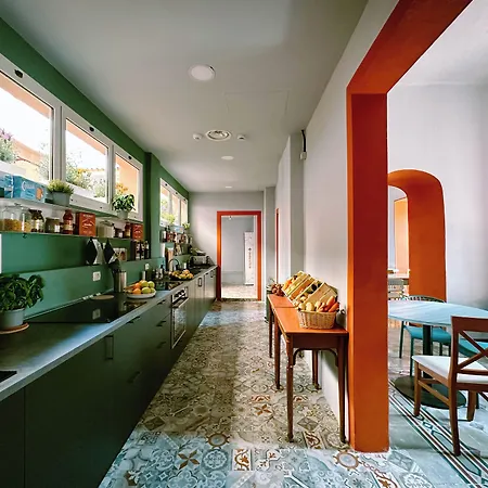 By 호텔 피날레리구레